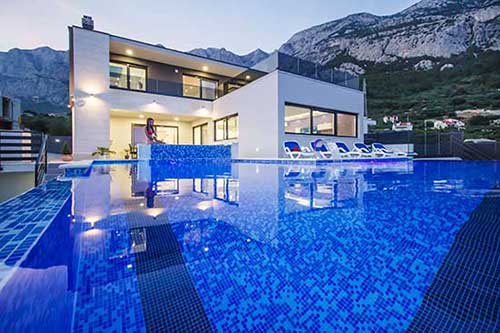 Luksuzne ville Makarska s bazenom, Villa Gojak