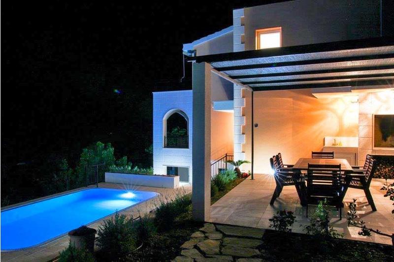 Holiday villa with pool Makarska - Villa Tonci / 01